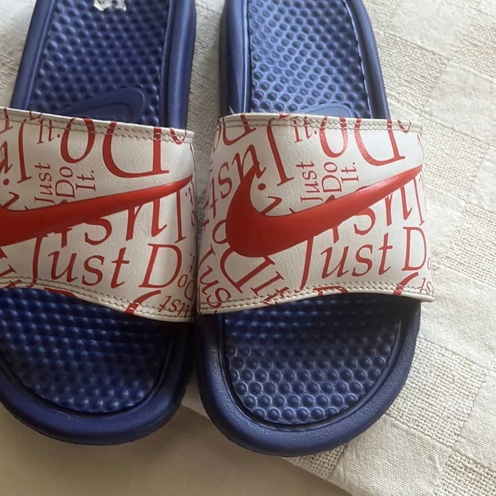 Nike slides - Picture 3 of 4